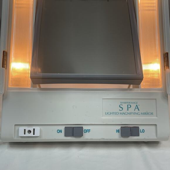 Vintage Sharper Image Magnifying Mirror Lighted Bifold Portable Makeup Tool Work - Picture 11 of 13